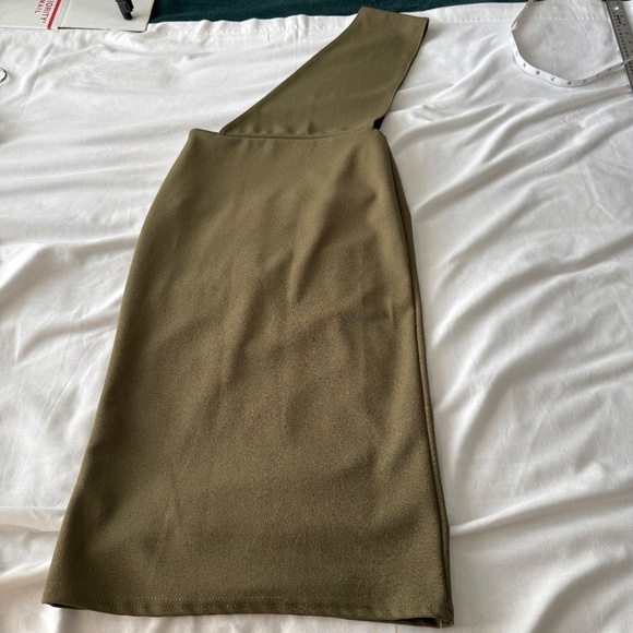 Pretty Little Thing Women's One Shoulder Pencil Dress Olive Green 4 Cocktail - Picture 4 of 11
